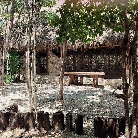 Aldea Maya-Ha Cabanas Con Cenotes Puerto Morelos Exterior photo